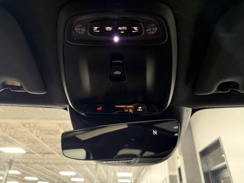 2021 Volvo XC40 T5 R-Design