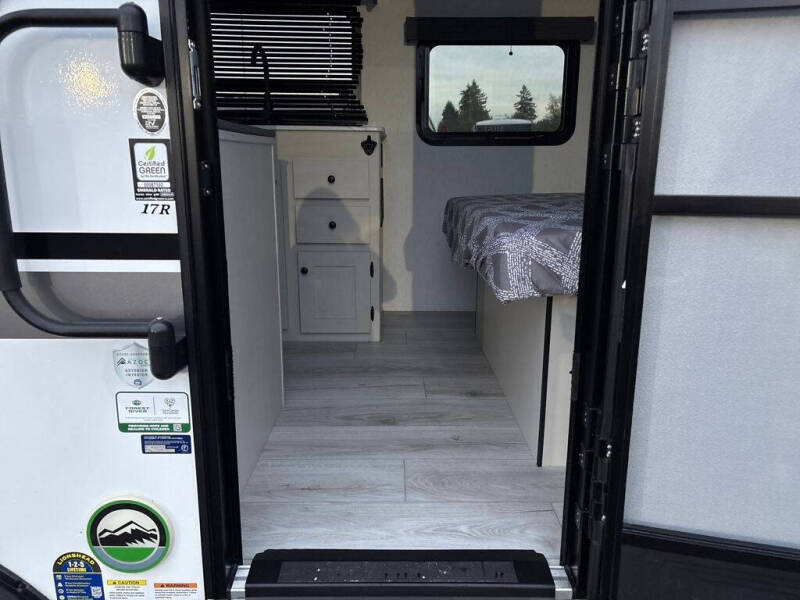 2026 Coachmen RV REMOTE 17R