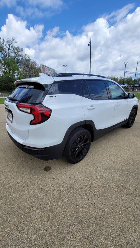 2022 GMC Terrain SLT