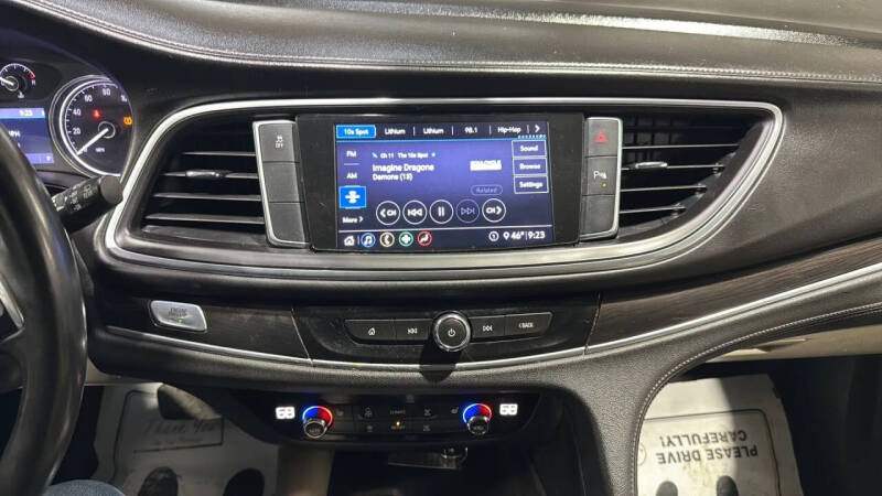 2020 Buick Enclave Essence