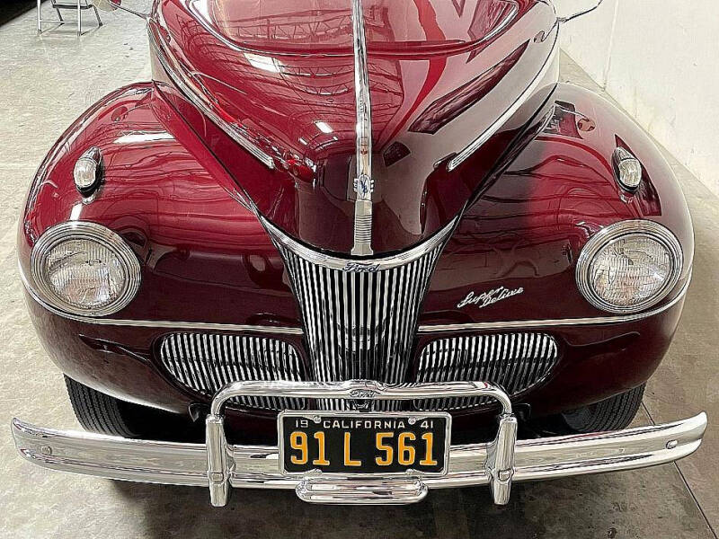 1941 Ford Super Deluxe