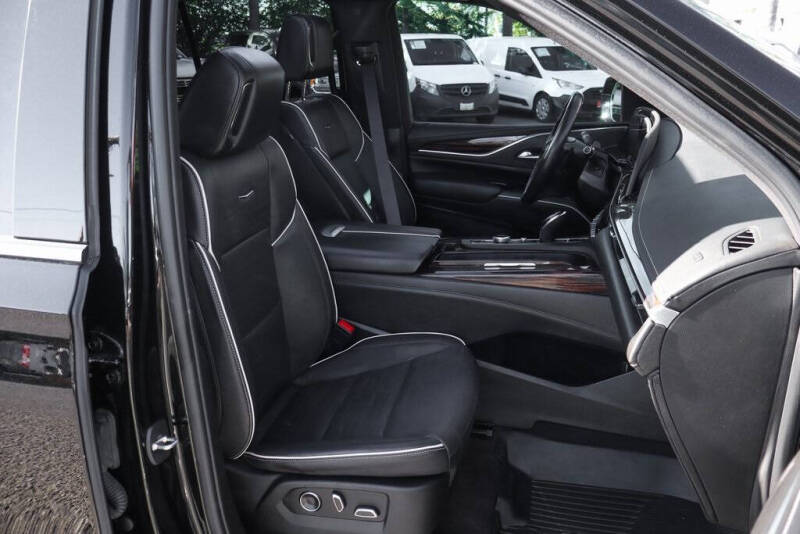 2023 Cadillac Escalade Premium Luxury