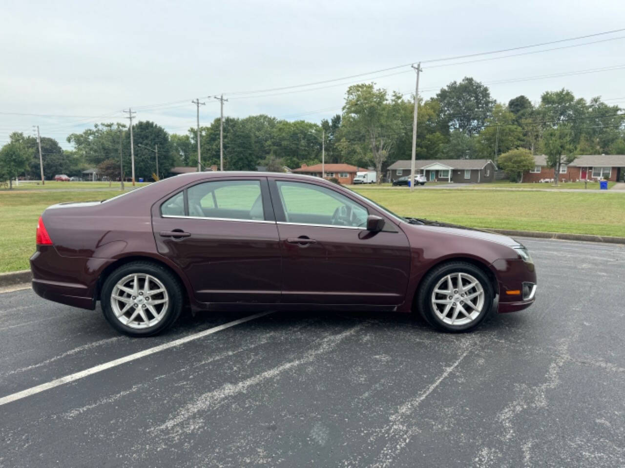 2011 Ford Fusion for sale at Ryan Motor Sales in Bowling Green, KY