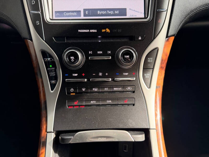 2019 Lincoln Nautilus Select