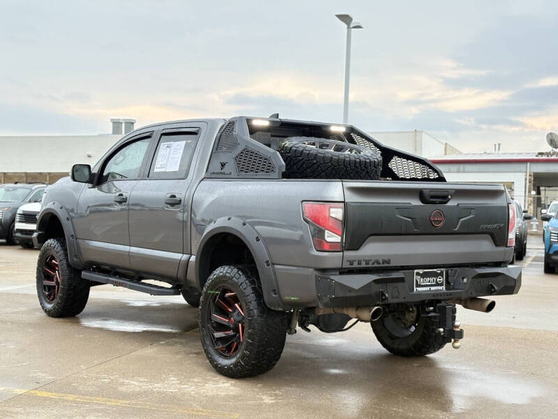 2023 Nissan Titan