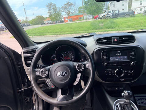 2017 Kia Soul +