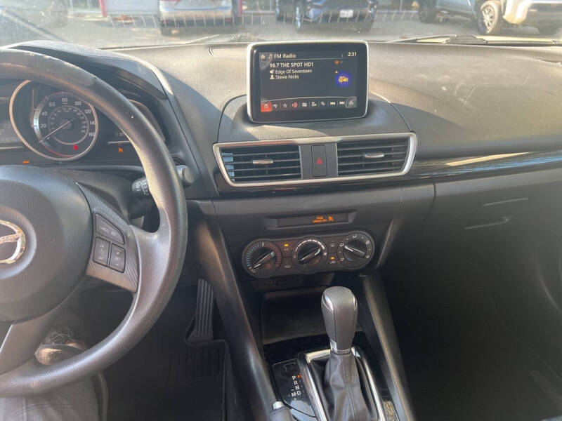 2016 Mazda MAZDA3 i Sport