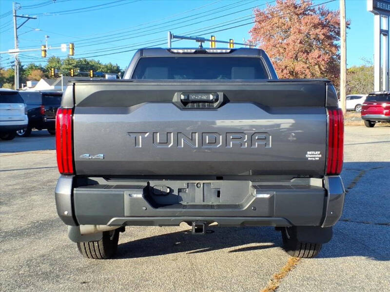 2024 Toyota Tundra SR5