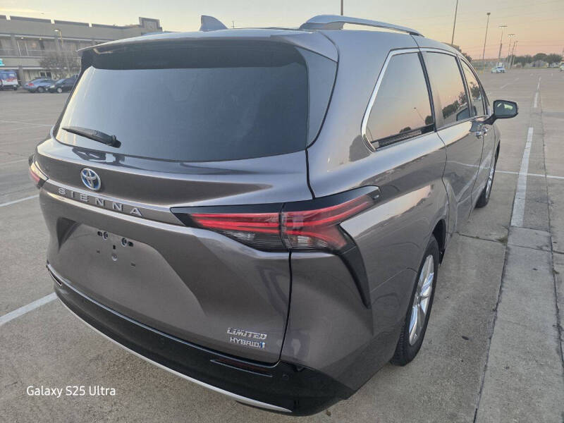 2021 Toyota Sienna Limited 7-Passenger