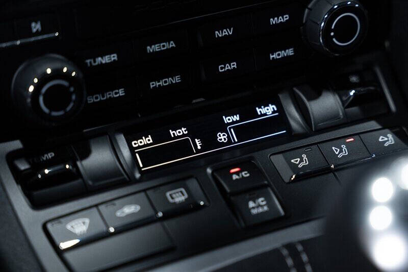 2021 Porsche 718 Cayman GT4