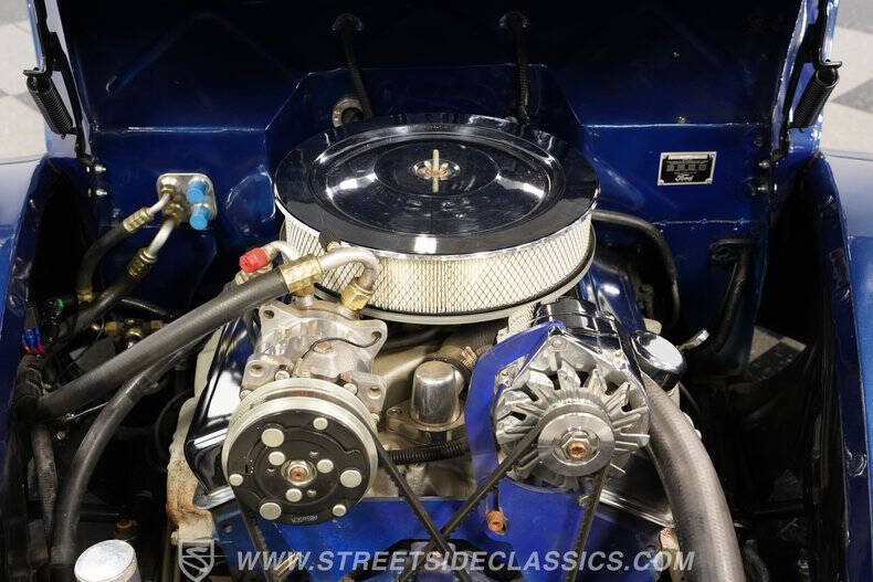 1940 Ford Deluxe