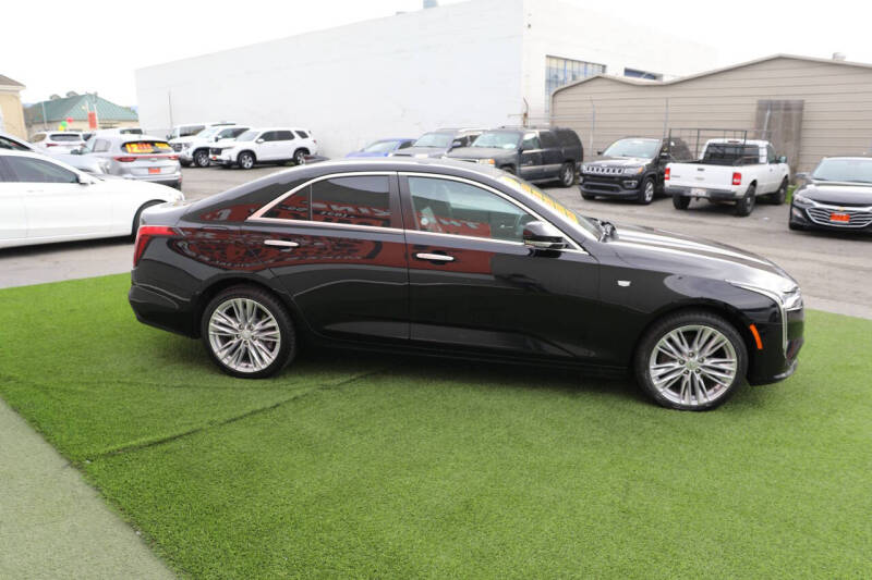 2023 Cadillac CT4 Premium Luxury