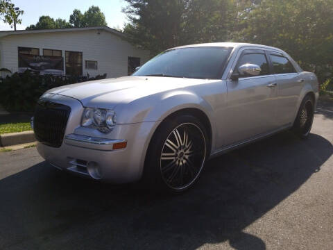 2005 Chrysler 300 for sale at TR MOTORS in Gastonia NC