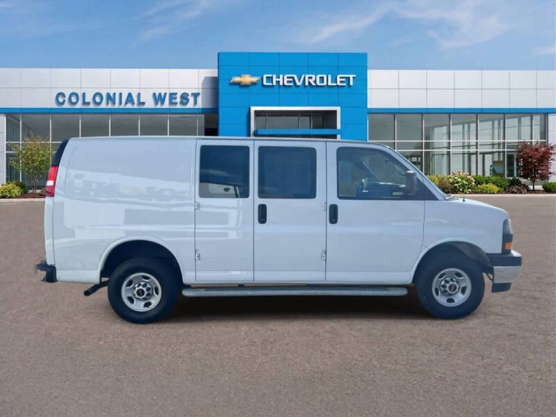 2024 GMC Savana 2500
