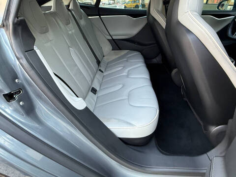 2014 Tesla Model S P85