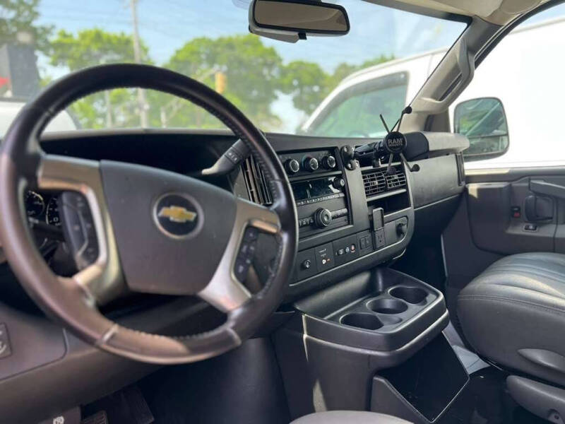 2019 Chevrolet Express 2500