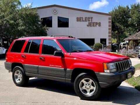1996 Jeep Grand Cherokee for sale at SELECT JEEPS INC in League City TX