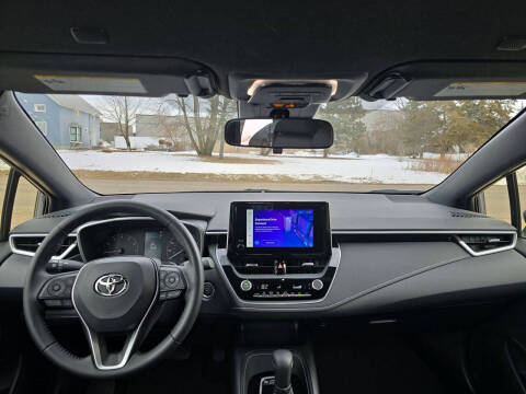 2025 Toyota Corolla Hatchback SE