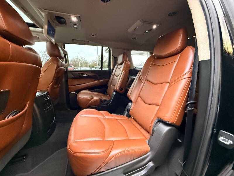 2018 Cadillac Escalade ESV Premium Luxury