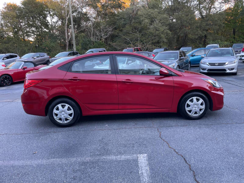 2012 Hyundai Accent GLS photo 4