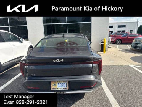 2025 Kia K4 EX
