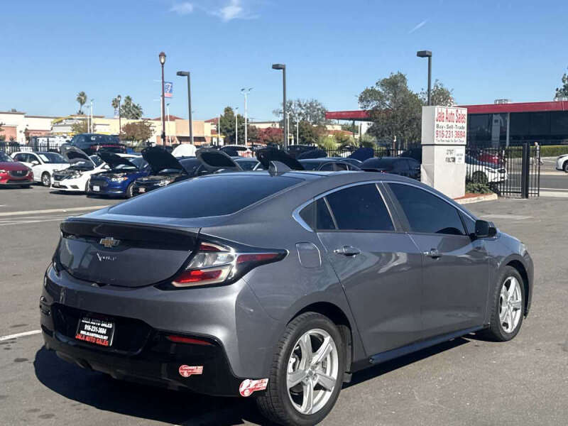 2018 Chevrolet Volt LT