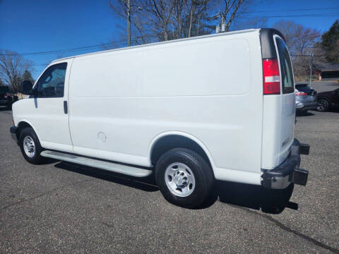 2023 Chevrolet Express 2500