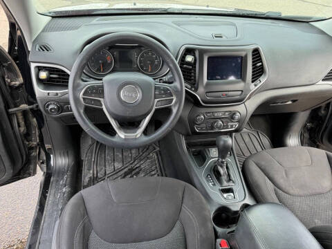 2019 Jeep Cherokee Latitude