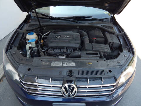 2015 Volkswagen Passat 1.8T Wolfsburg Edition