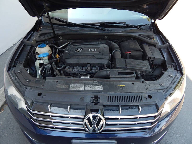 2015 Volkswagen Passat 1.8T Wolfsburg Edition