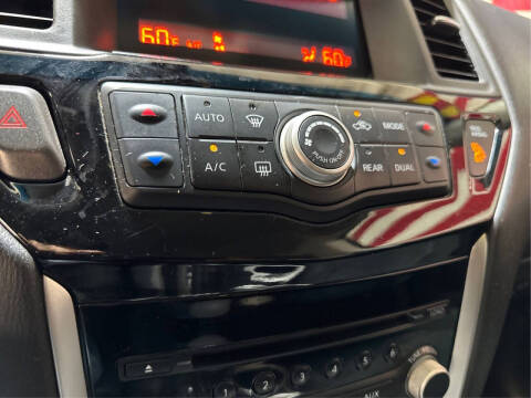 2014 Nissan Pathfinder S