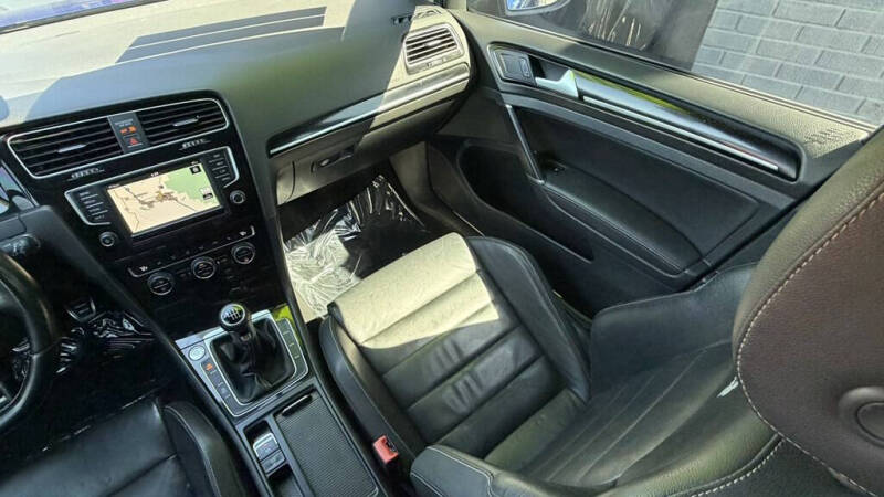 2016 Volkswagen Golf R