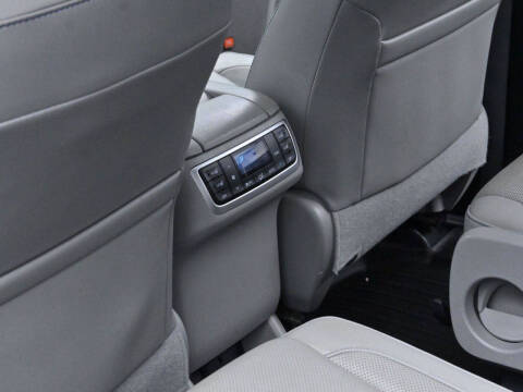 2016 Toyota Highlander Limited Platinum