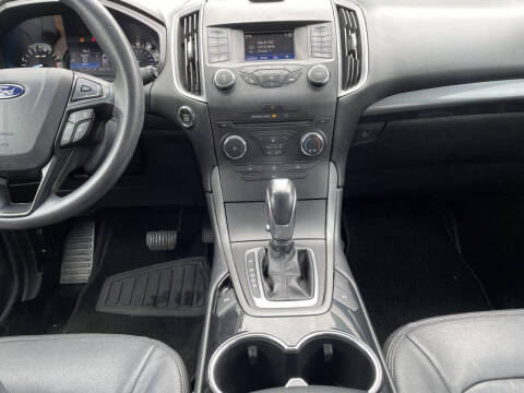 2017 Ford Edge SE