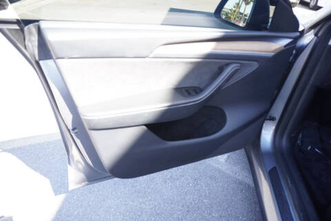 2024 Tesla Model Y Performance