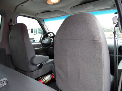 2006 Ford E-350