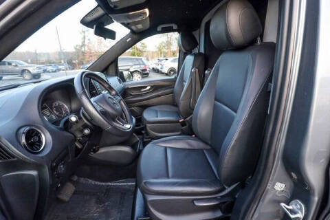 2022 Mercedes-Benz Metris Passenger