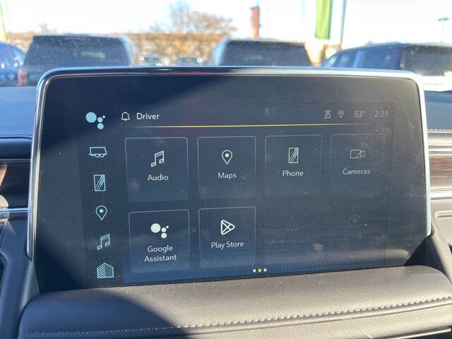 2024 Chevrolet Suburban LT