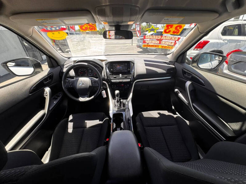 2023 Mitsubishi Eclipse Cross ES
