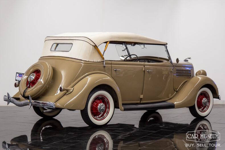 1935 Ford Model 48