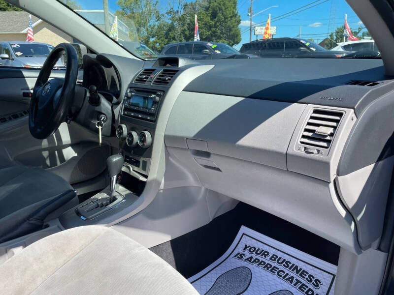 2012 Toyota Corolla LE