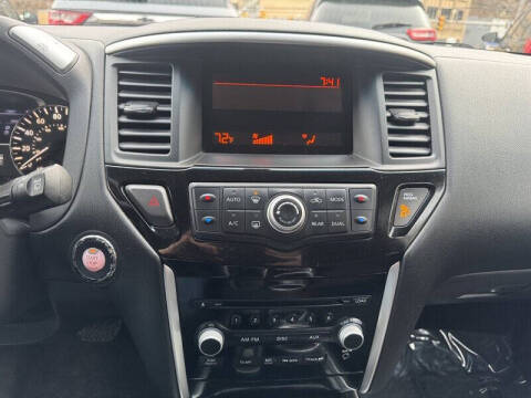 2014 Nissan Pathfinder S