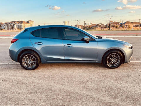 2015 Mazda MAZDA3 i Sport