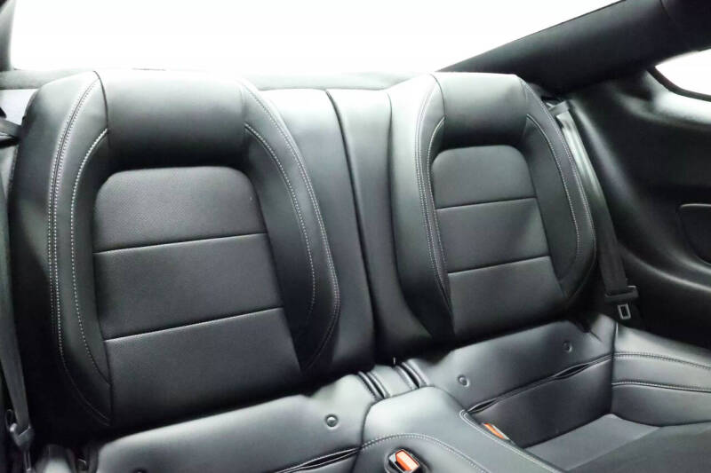 2022 Ford Mustang Mach 1