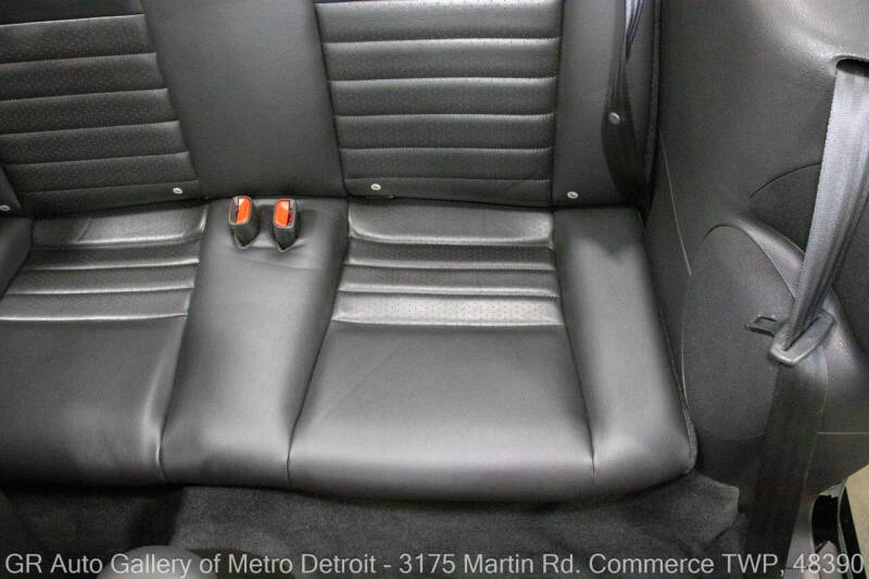 2004 Ford Mustang GT Deluxe