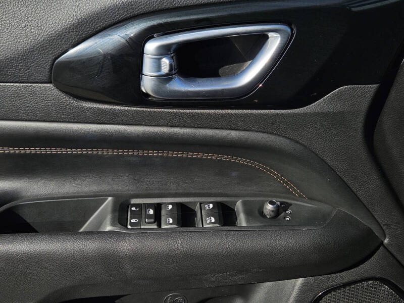 2023 Jeep Compass (Red) Edition