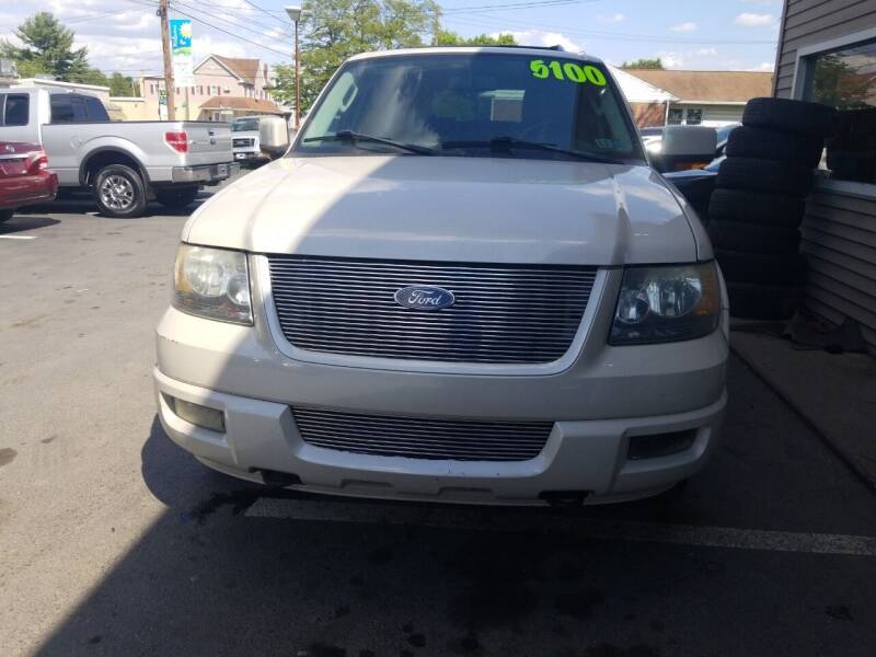 2006 Ford Expedition for sale at Roy's Auto Sales in Harrisburg PA