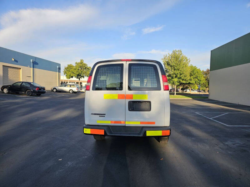 2016 Chevrolet Express 2500