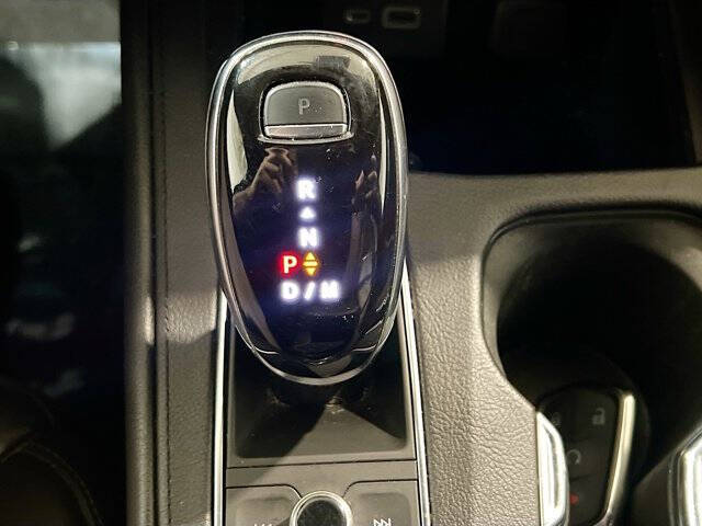 2021 Cadillac XT4 Premium Luxury