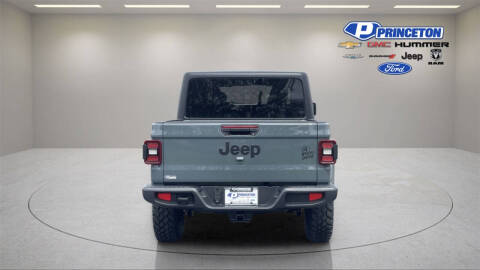 2025 Jeep Gladiator Willys